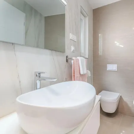 By The Sea Vantacici, Krk - 21690 شقة
