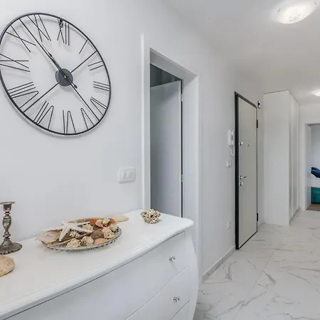 By The Sea Vantacici, Krk - 21690 Apartment Malinska