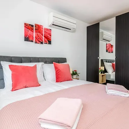 Apartment By The Sea Vantacici, Krk - 21690 Malinska
