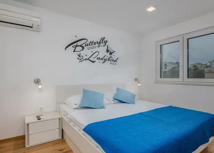 דירה By The Sea Vantacici, Krk - 21690 מאלינסקה