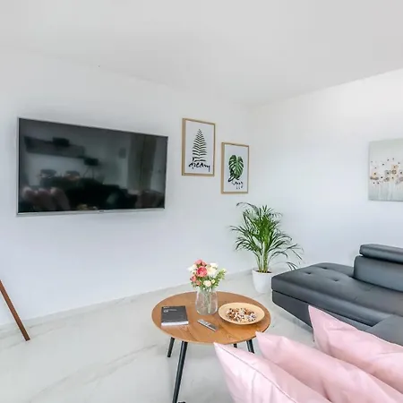 By The Sea Vantacici, Krk - 21690 דירה מאלינסקה