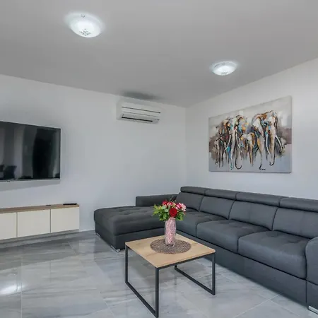 By The Sea Vantacici, Krk - 21690 Apartment