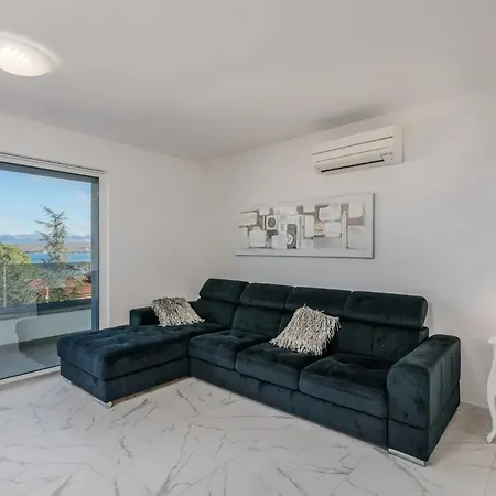 Apartment By The Sea Vantacici, Krk - 21690 Malinska