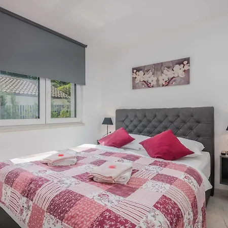 By The Sea Vantacici, Krk - 21690 Apartment