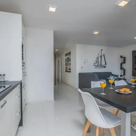 By The Sea Vantacici, Krk - 21690 Apartment *
