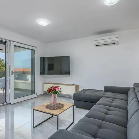By The Sea Vantacici, Krk - 21690 Apartment Malinska
