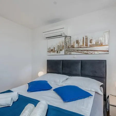 By The Sea Vantacici, Krk - 21690 Apartment Malinska