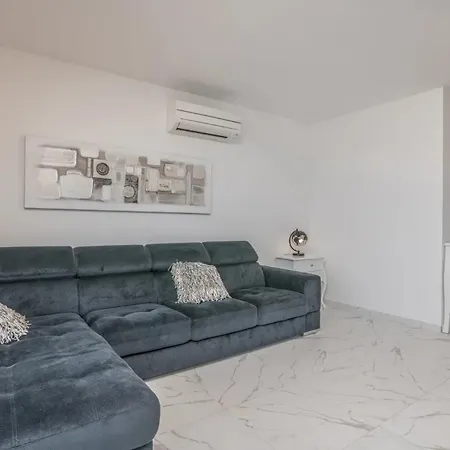 By The Sea Vantacici, Krk - 21690 Apartment