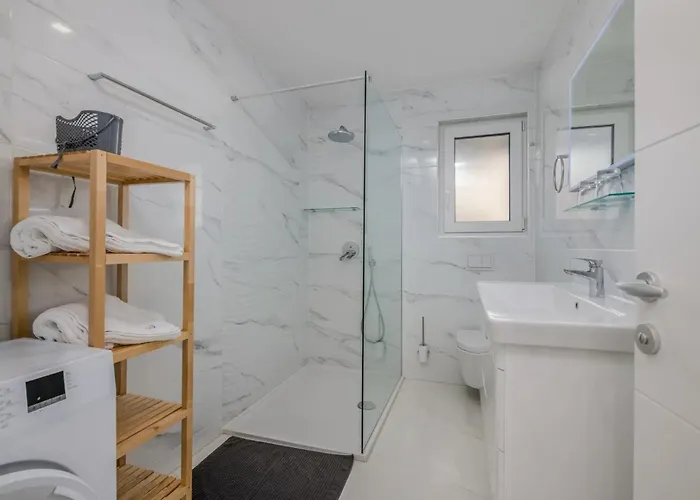 By The Sea Vantacici, Krk - 21690 Apartment Malinska